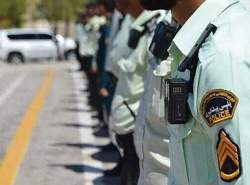 الزام پلیس به نصب دوربین روی لباس ضابطان و خودروها