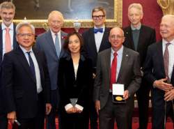 جهان در آستانه تولد هوش زنده؛ از پردازنده تا تفکر جهان در آستانه تولد هوش زنده؛ از پردازنده تا تفکر