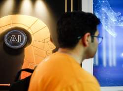 حمایت هدفمند از شرکتهای دانش بنیان در حوزه ارتباطات تقویت میشود حمایت هدفمند از شرکتهای دانش بنیان در حوزه ارتباطات تقویت میشود